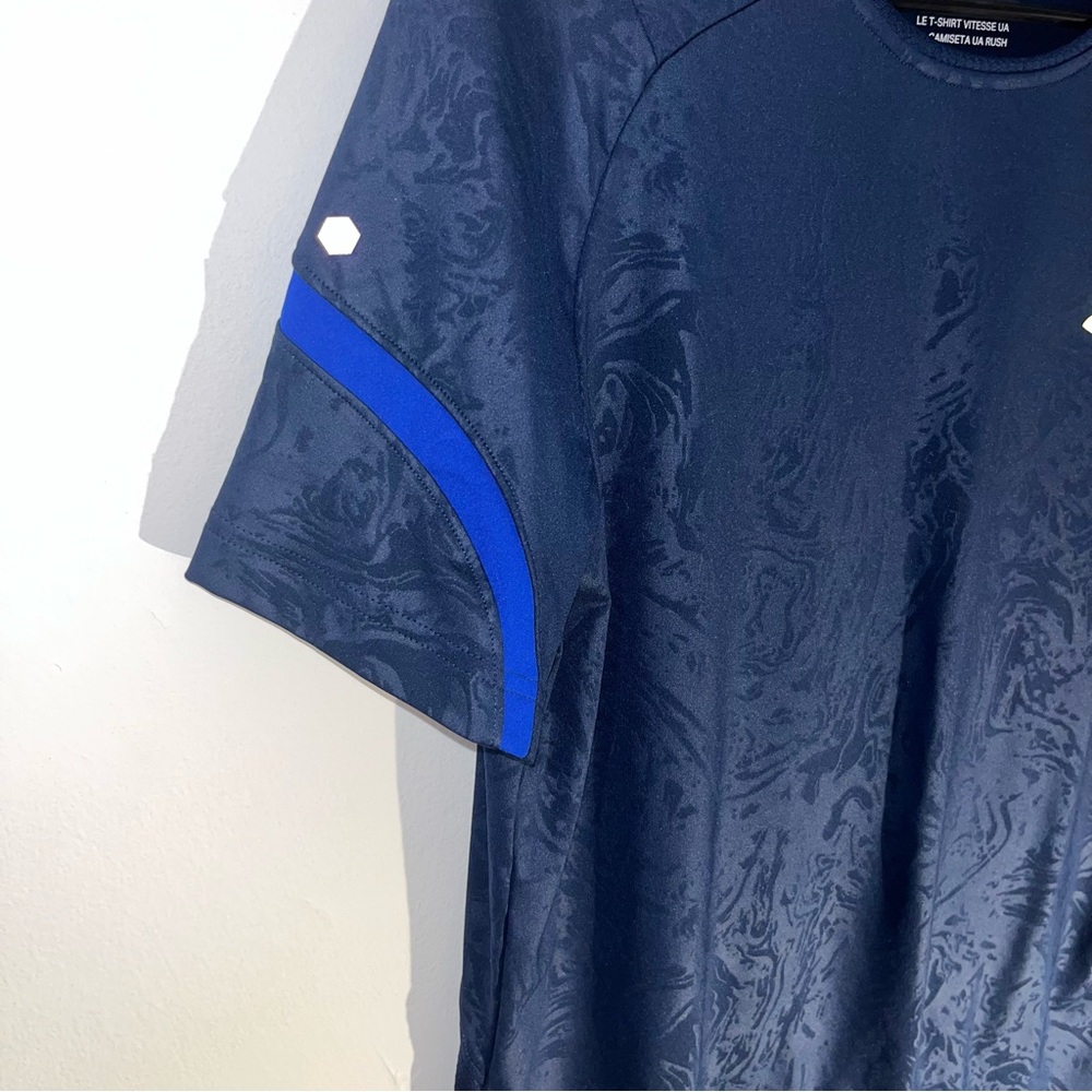 Under Armour Size MD Printed Rush SS Tee - Picture 4 of 6